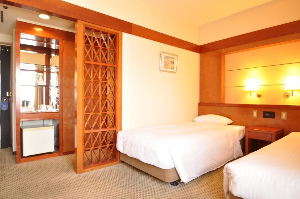 Toko City Hotel Umeda Осака Номер фото