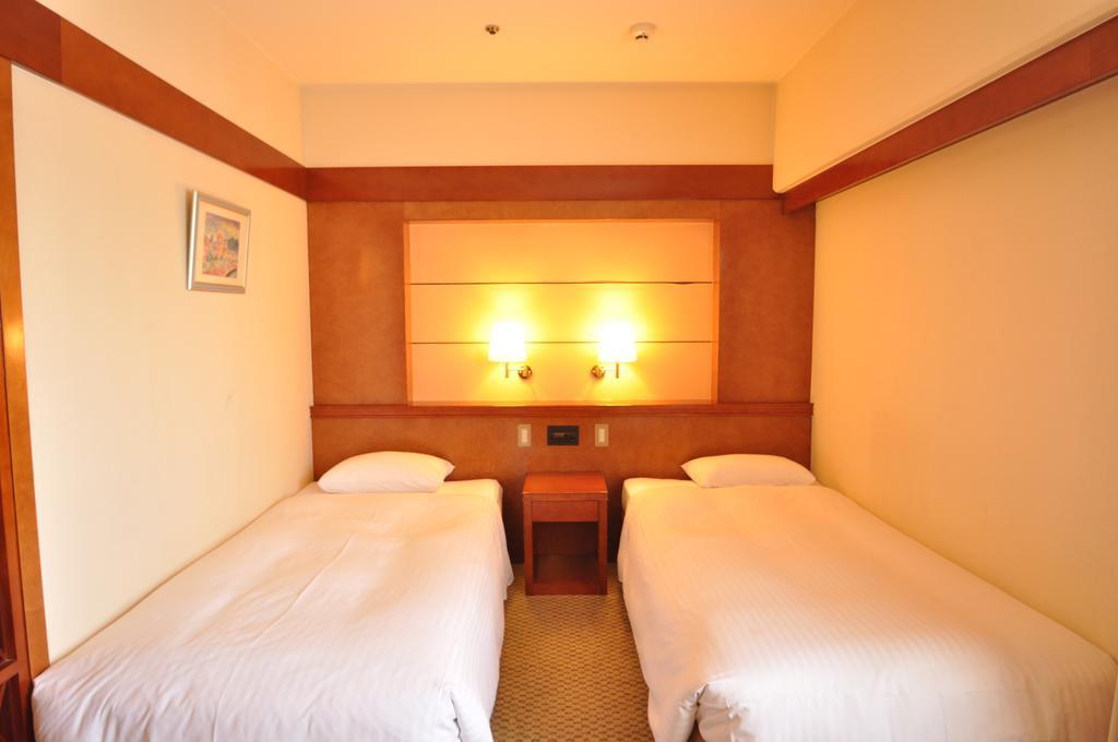 Toko City Hotel Umeda Осака Номер фото
